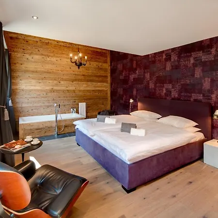 Apartment High 7 Penthouse, - Sleeps 8